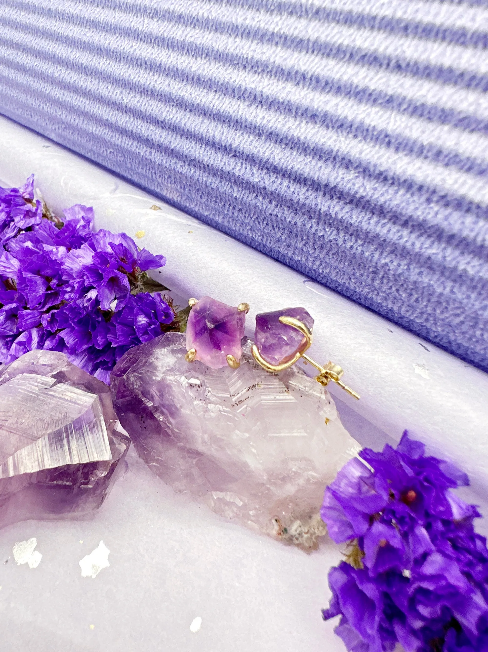 Amethyst Stone Stud Earrings LE013