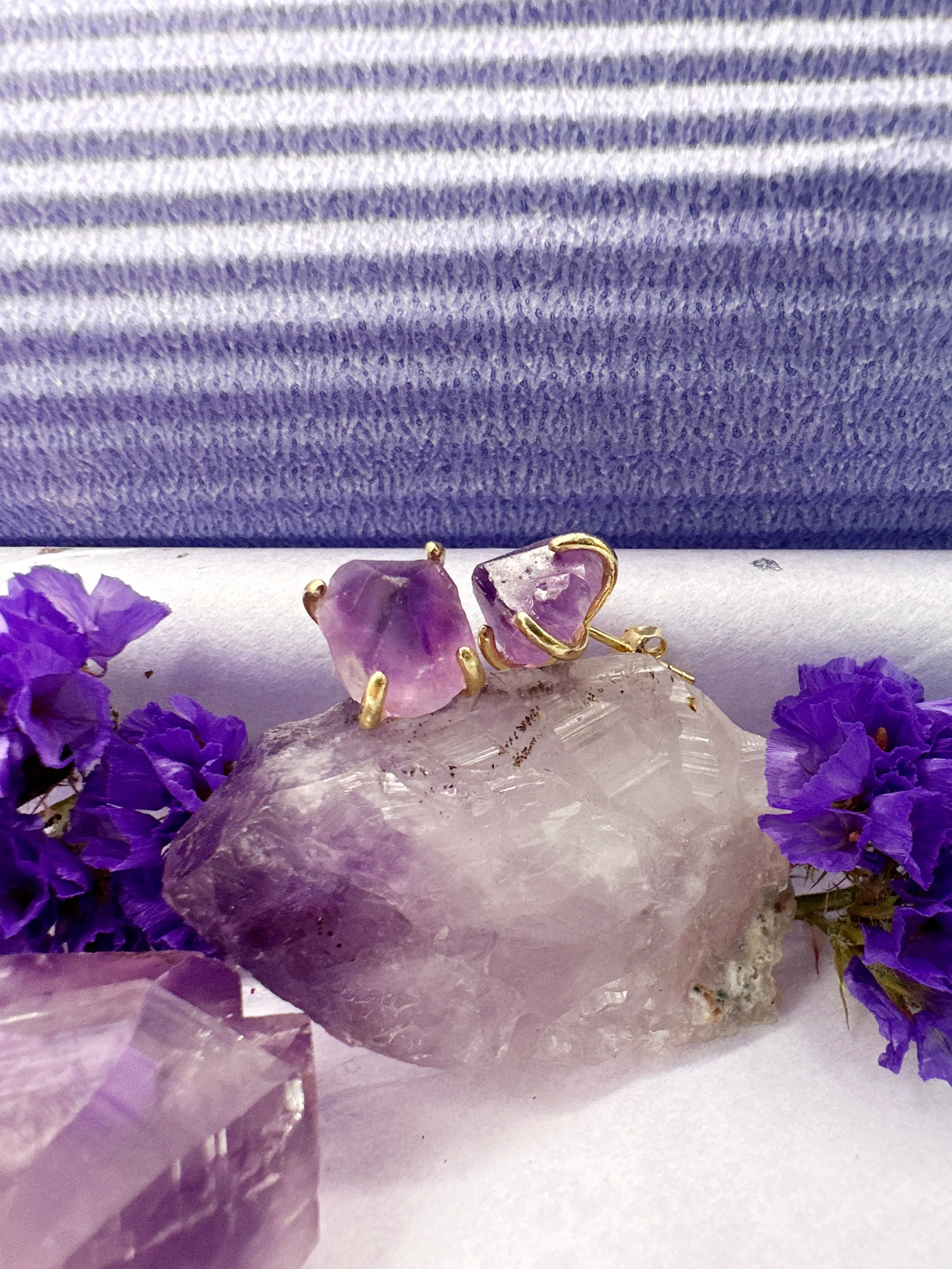 Amethyst Stone Stud Earrings LE013