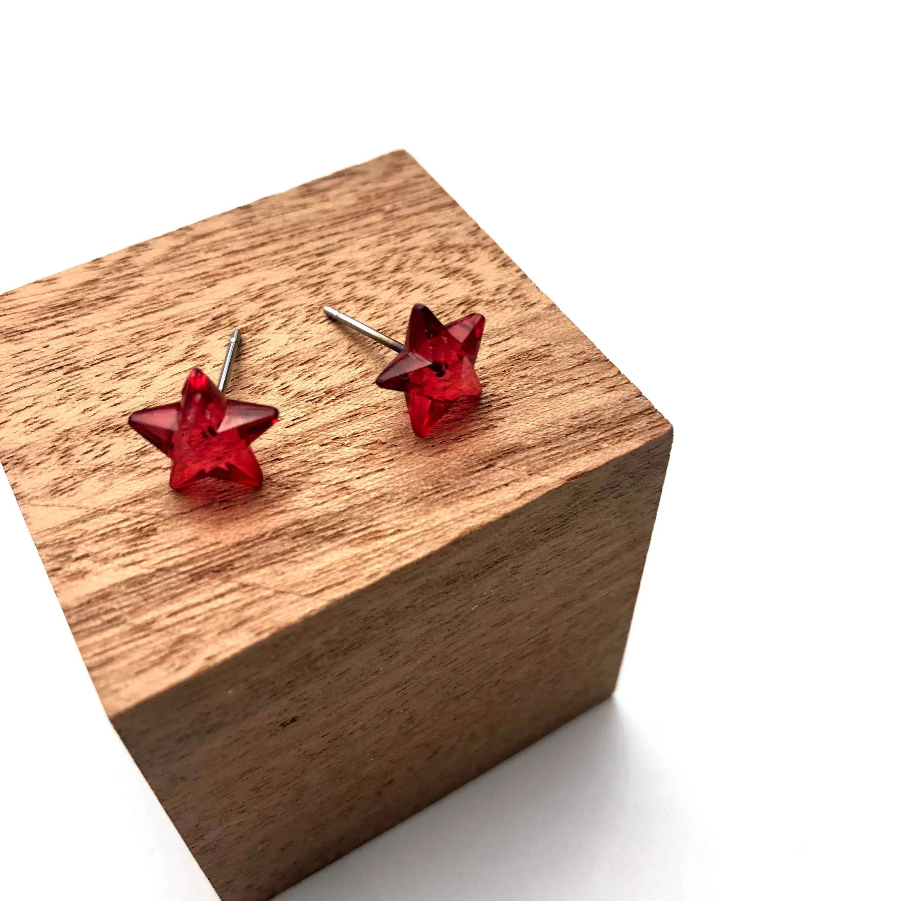 Cranberry Red Faceted Petite Star Stud Earrings