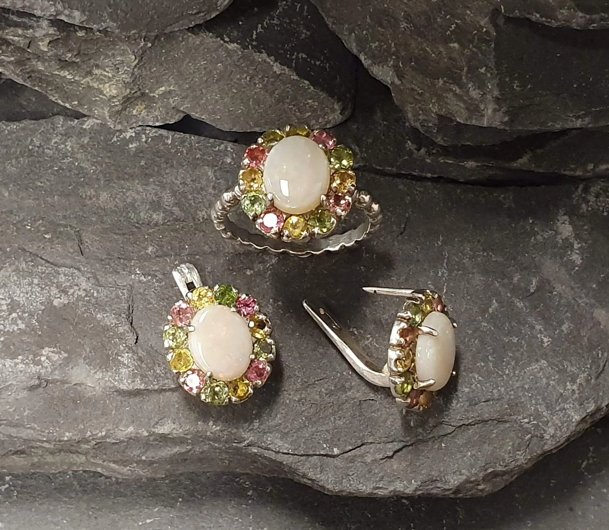 Flower Opal Earrings - Natural Opal Earrings - White Bridal Earrings