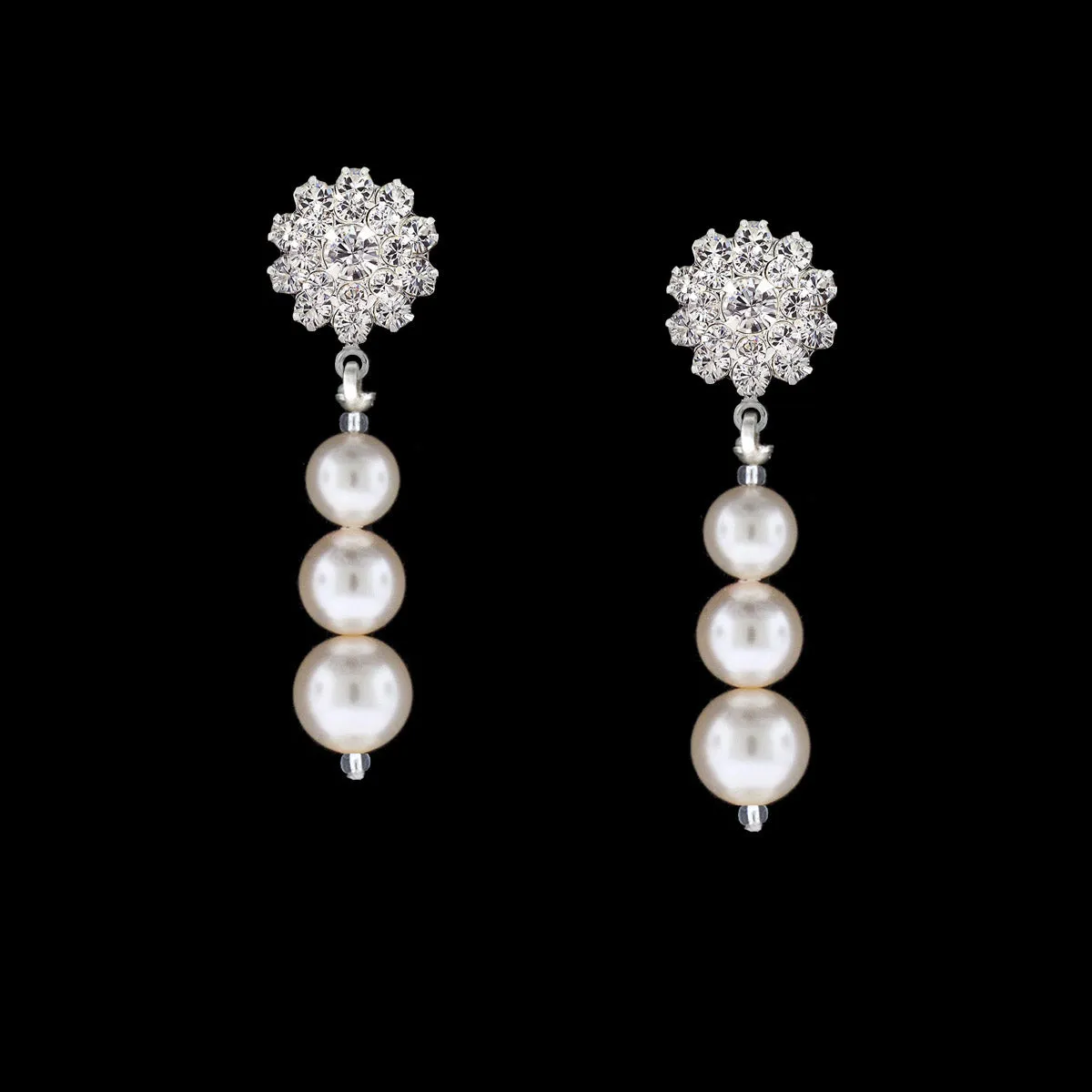 Graduated Pearl Earrings