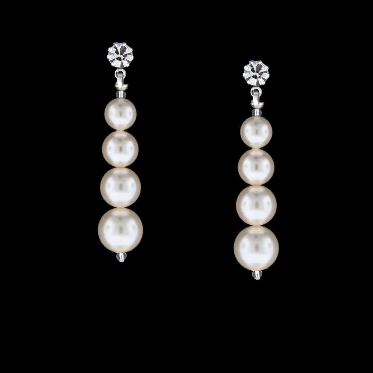 Graduated Pearl Earrings