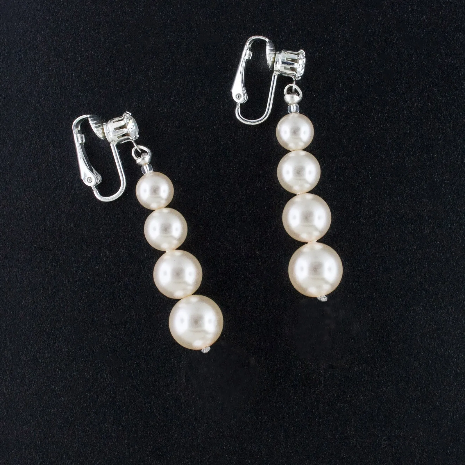 Graduated Pearl Earrings