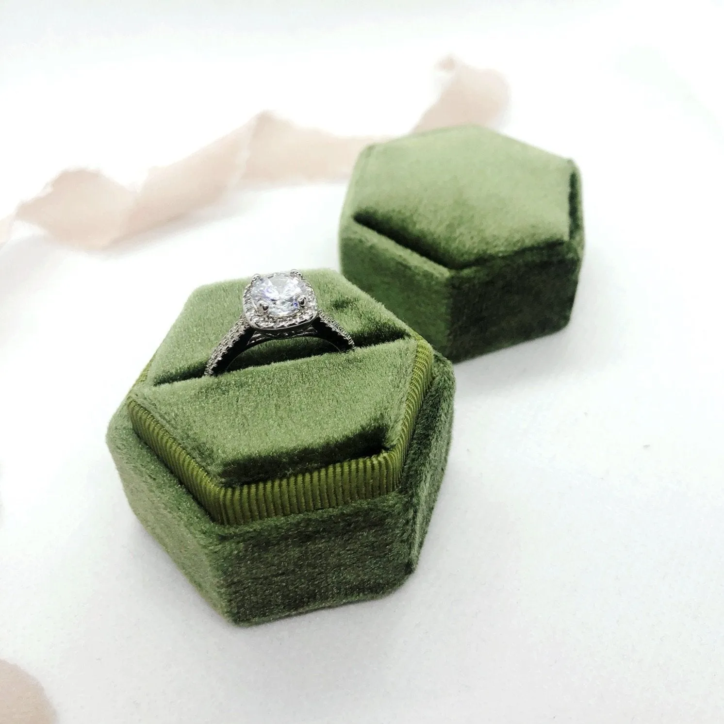 Grass Green Hexagon Ring Box