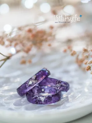 Lavender and silver flakes faceted resin ring