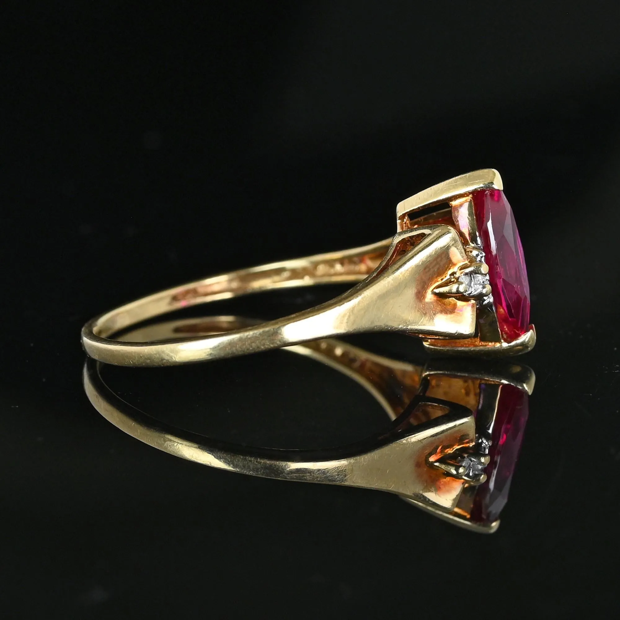 Vintage 10K Gold Diamond Marquise Ruby Ring