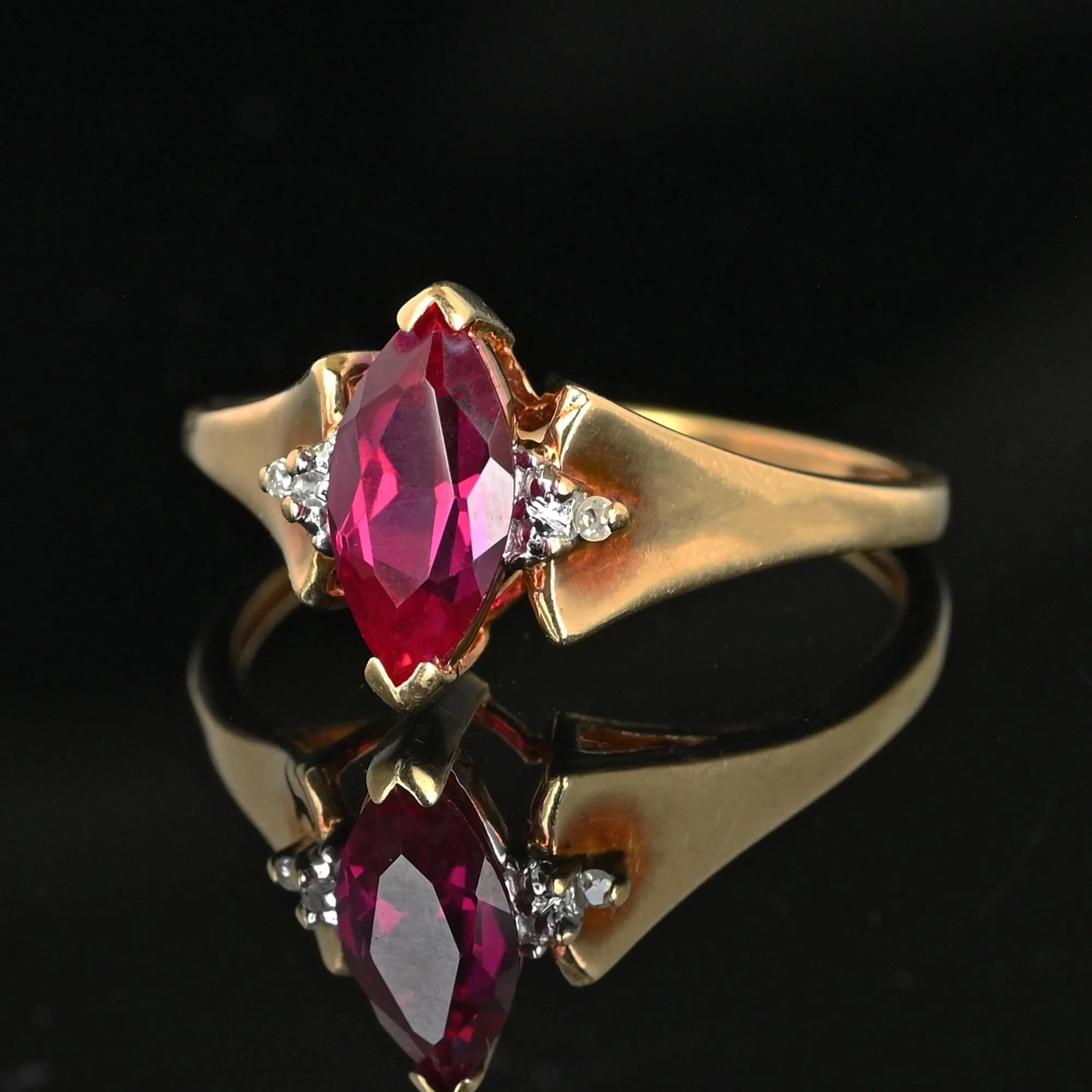 Vintage 10K Gold Diamond Marquise Ruby Ring